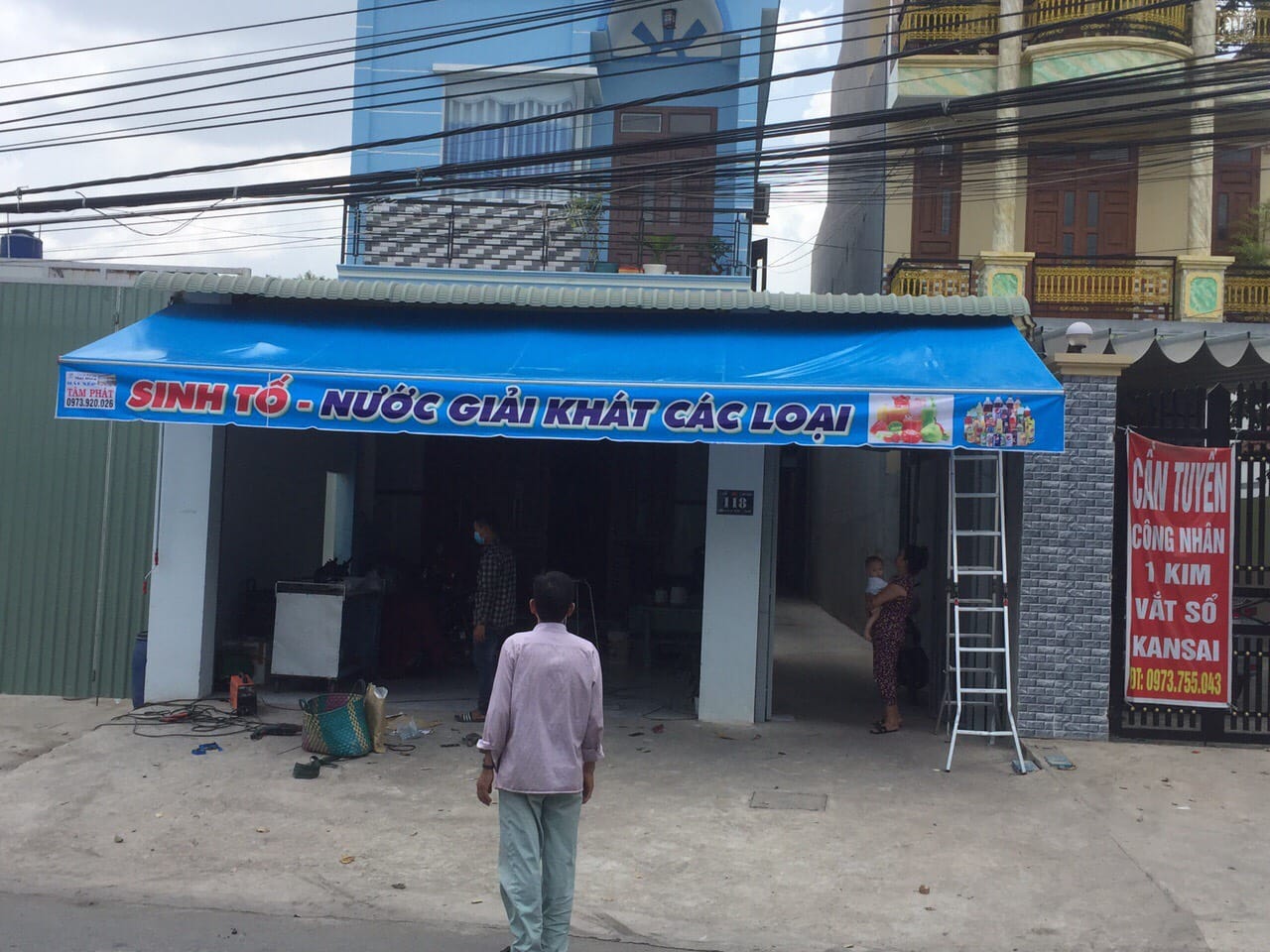 Lắp đặt mái hiên di động quay tay giá rẻ tại Bến Cát
