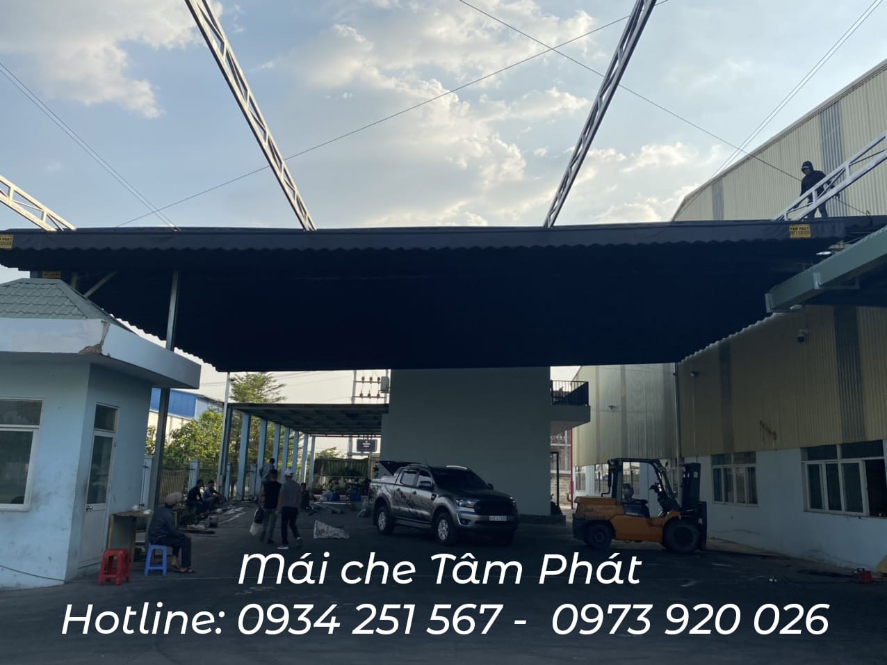 Thi công lắp đặt mái che bạt xếp nhà xưởng ở Long An
