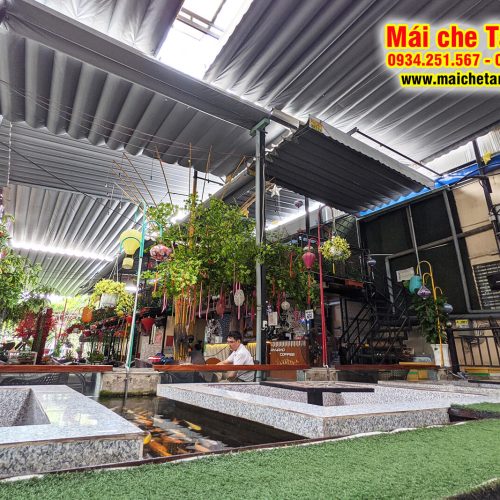 Mẫu mái bạt kéo che quán Cafe cá Koi đẹp