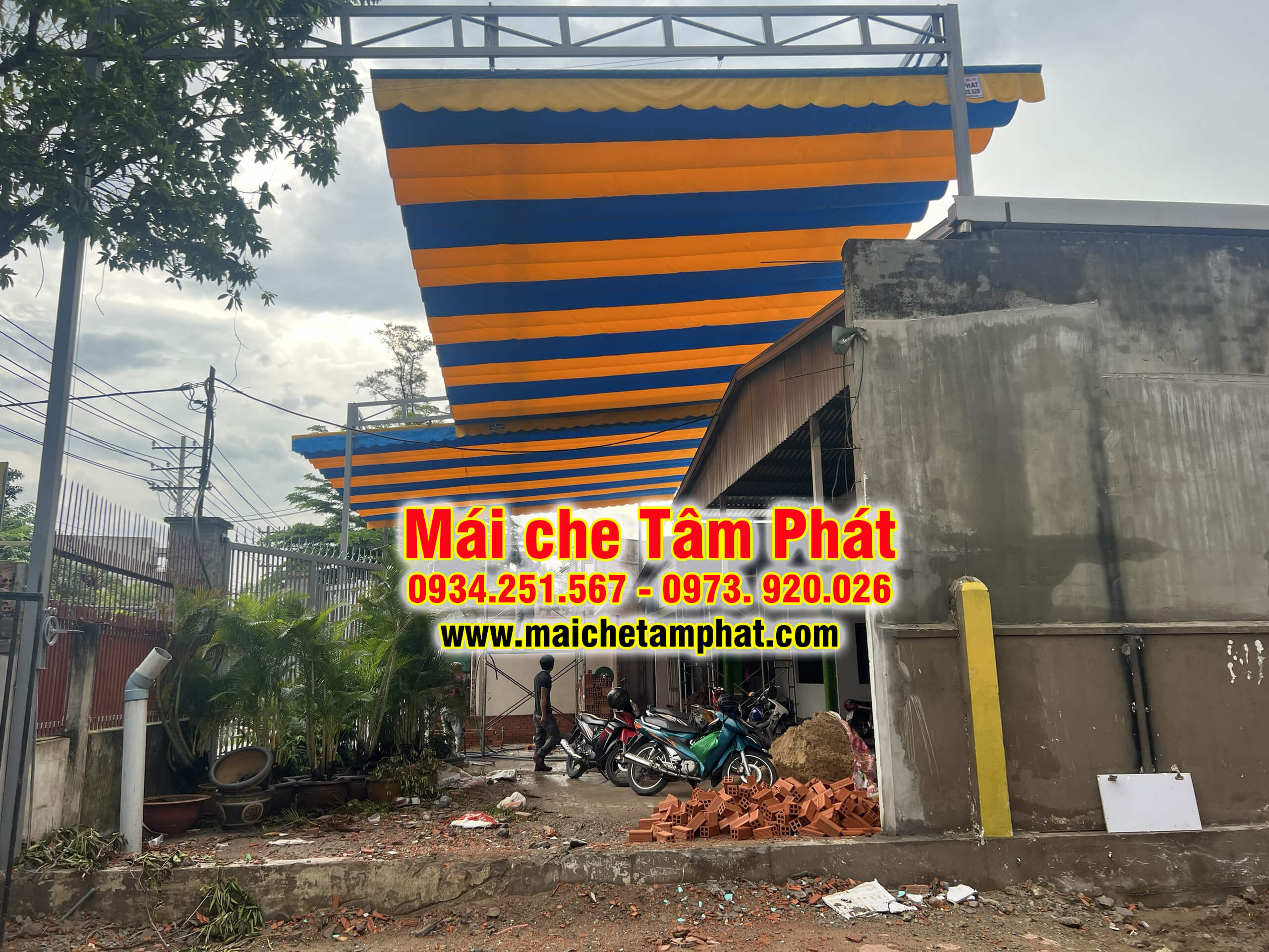 Mái che Bảo Lộc dạng Mái bạt xếp lượn sóng được lắp đặt nhiều nhất hiện nay