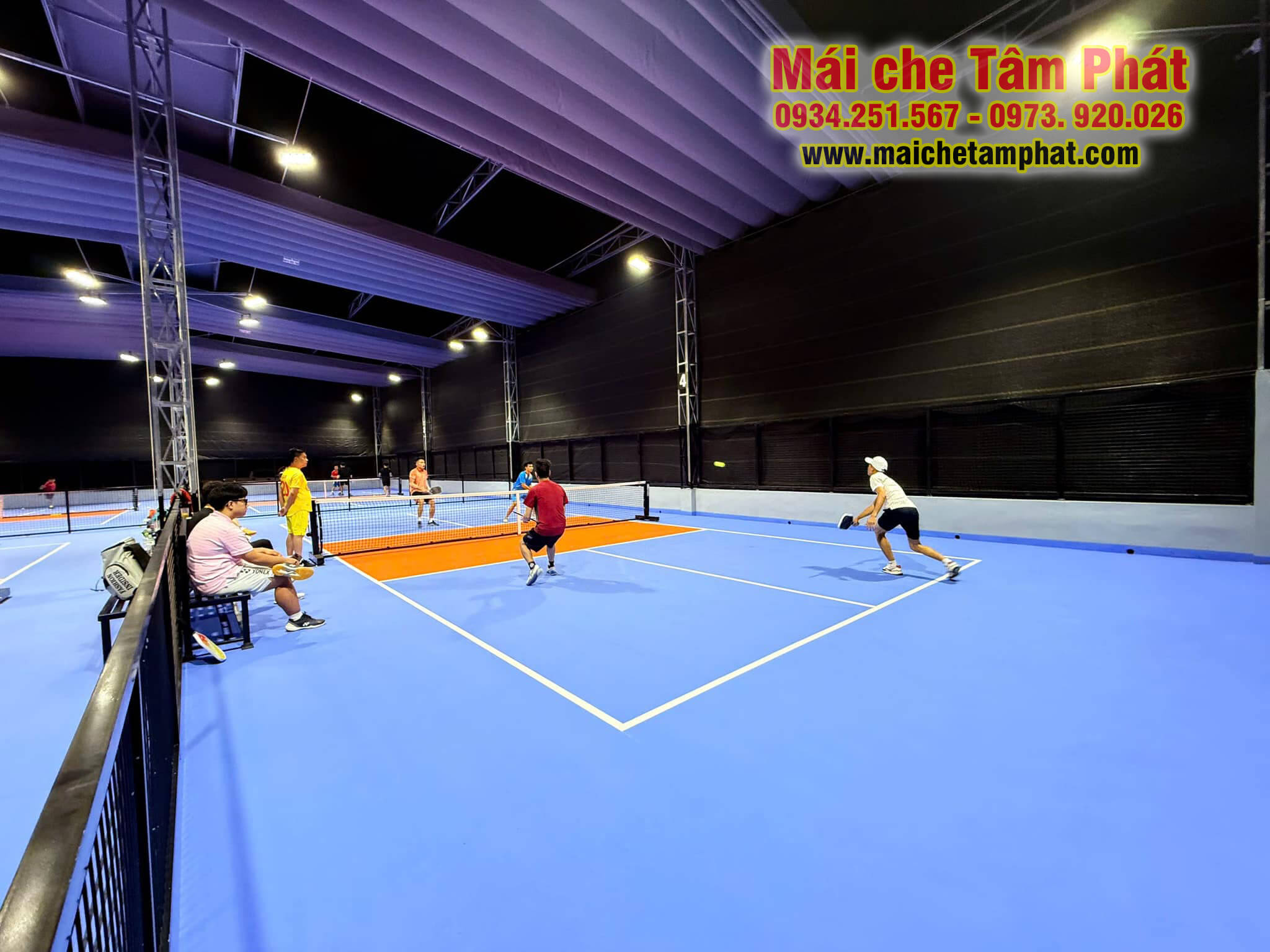 Mái che di động sân pickleball ngoài trời